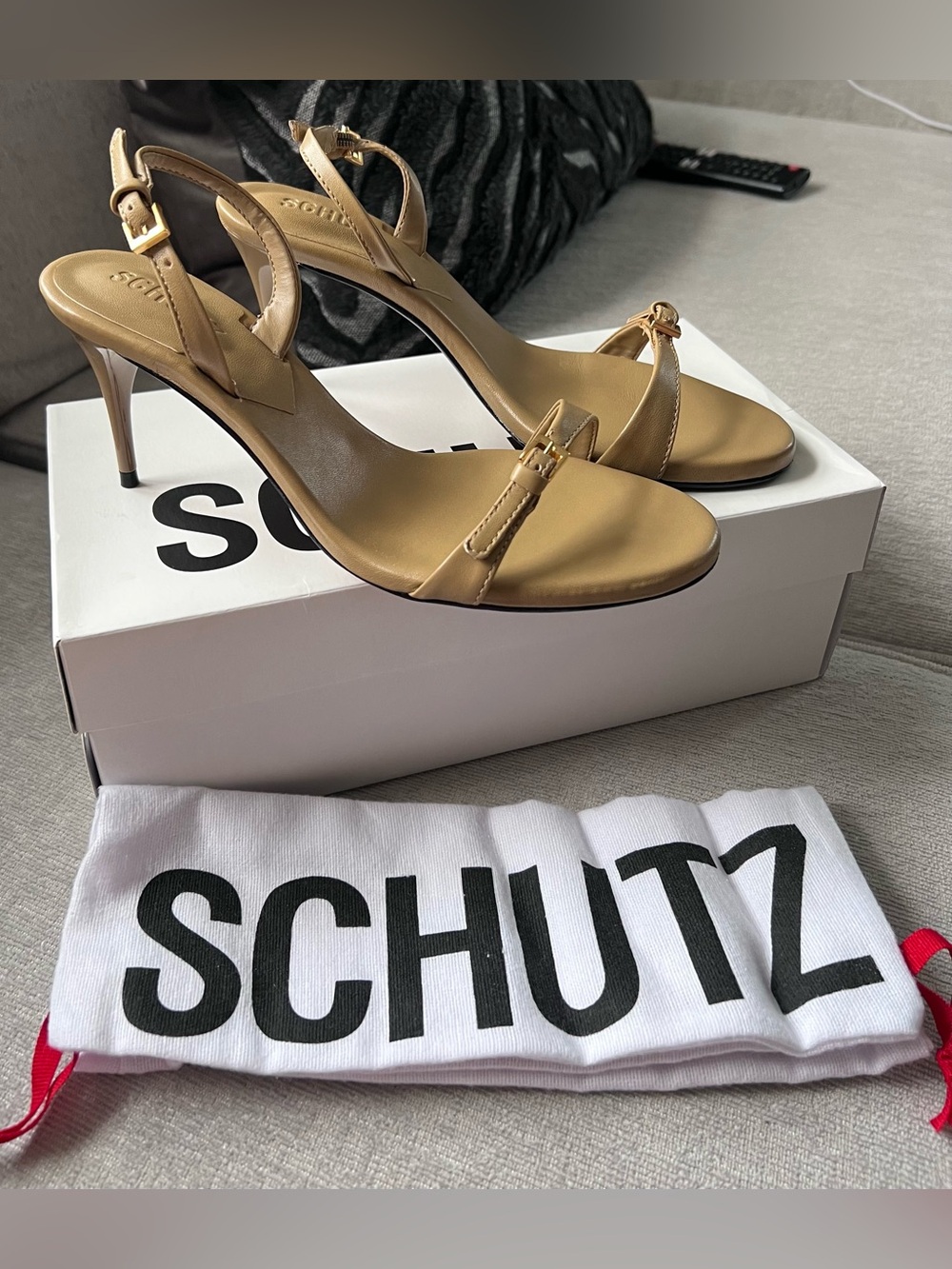 Schutz Aurora sling back fig sandal heel